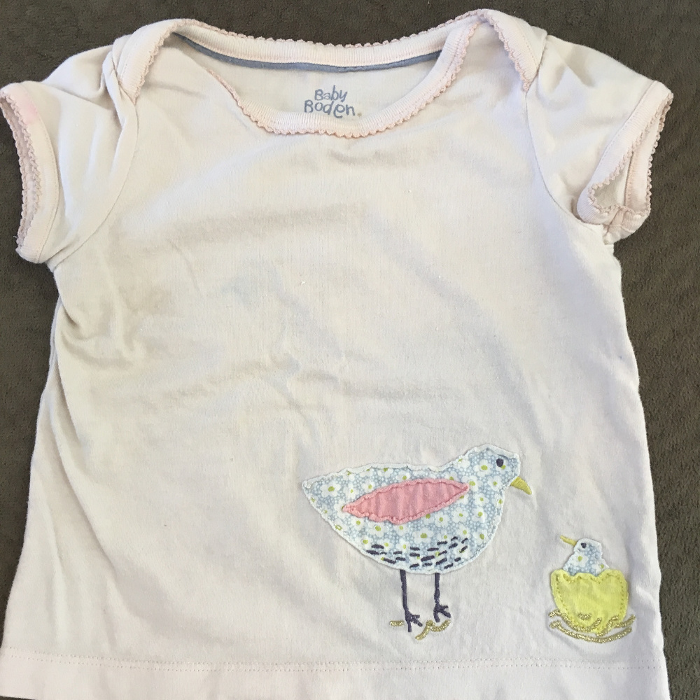 Mini Boden Bird Applique t-shirt